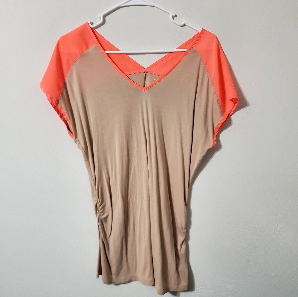 New York & Company tan and coral tee shirt